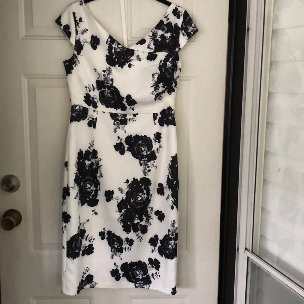 Black And White Cap sleeve